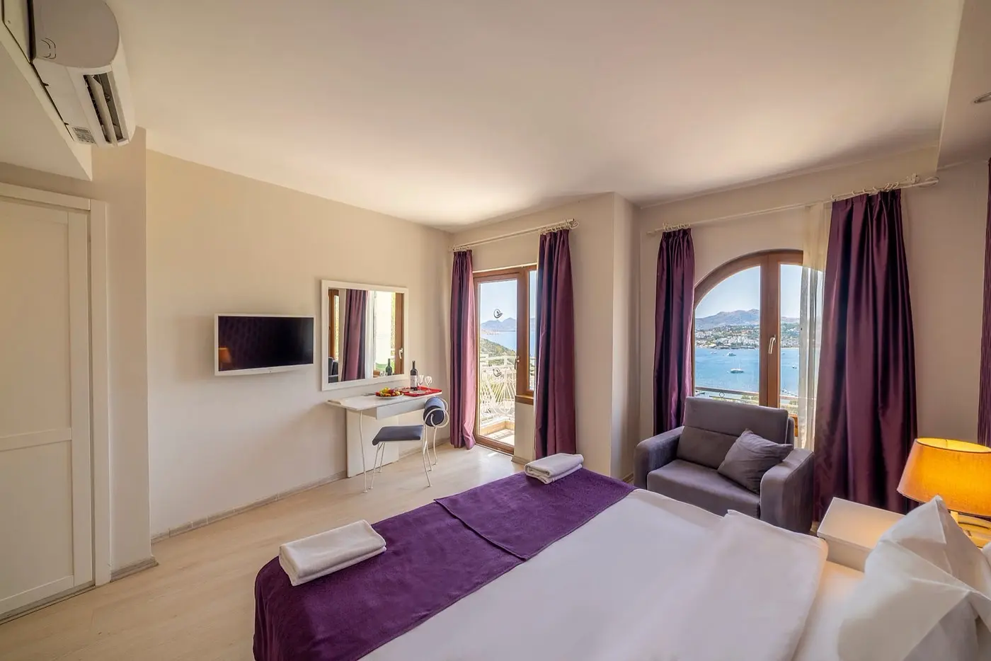 Room interior 3